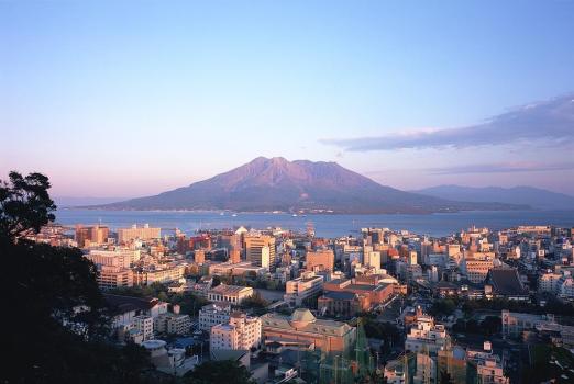 日本南部島嶼一周地震逾490次 地震活動(dòng)頻繁引發(fā)關(guān)注
