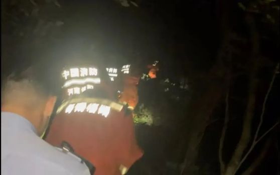 36人登山團走失消防救援 深夜緊急搜救