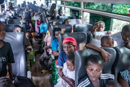 剛果(金)民眾逃離戰(zhàn)火 東部沖突加劇平民流離失所