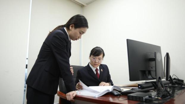 上海藥販子從近20名老人處低價(jià)收藥 蠶食參保人看病錢