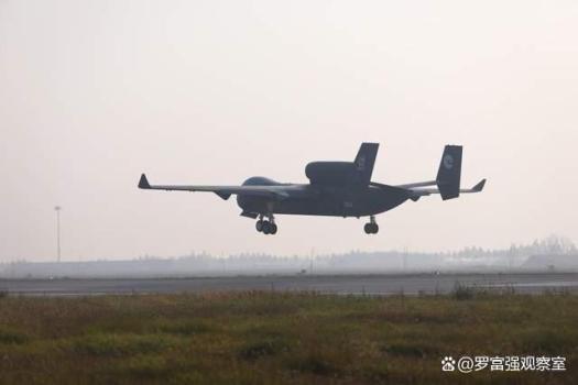 “九天”無(wú)人機(jī)到底適不適合軍用 潛力初現(xiàn)引發(fā)討論