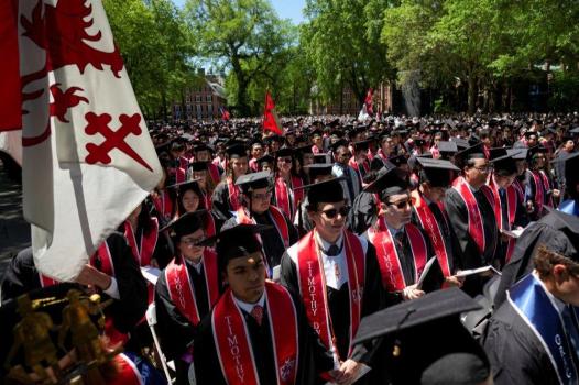 逾900萬(wàn)美國(guó)人拖欠學(xué)生貸款 違約率翻倍引發(fā)擔(dān)憂