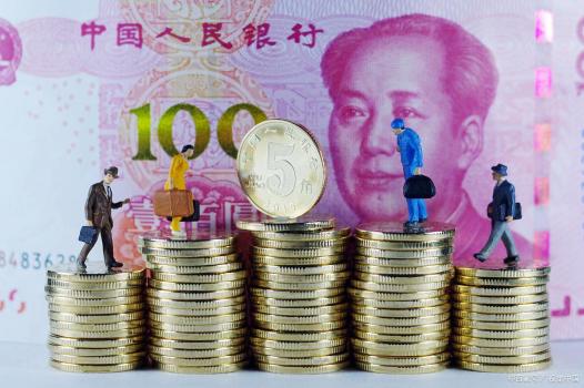 2026年人民币有多大升值空间 新年汇率突破6.97关口！