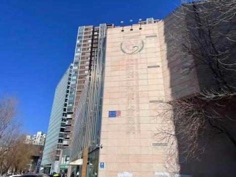 风波中的嫣然天使医院，院方：线下捐款能否填补空白还未知 市民纷纷伸出援手