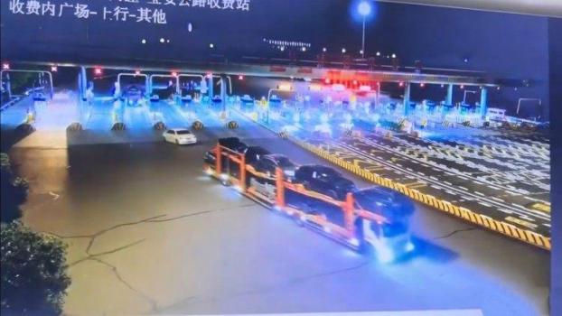 上海处罚超限车辆逃卡蹭卡150多人 专项整治行动成效显著