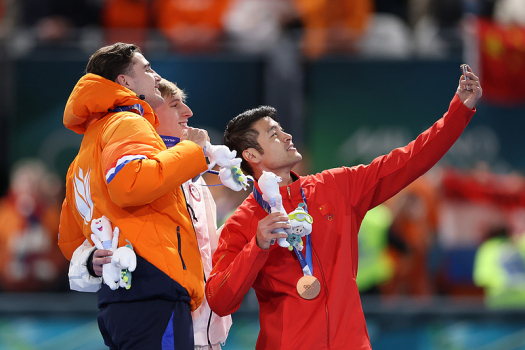 宁忠岩回应摘铜！