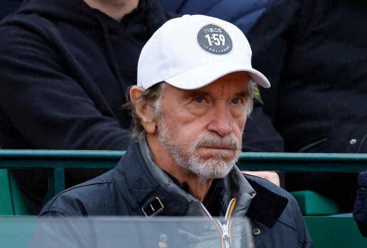 英富豪称英国被“移民殖民”！