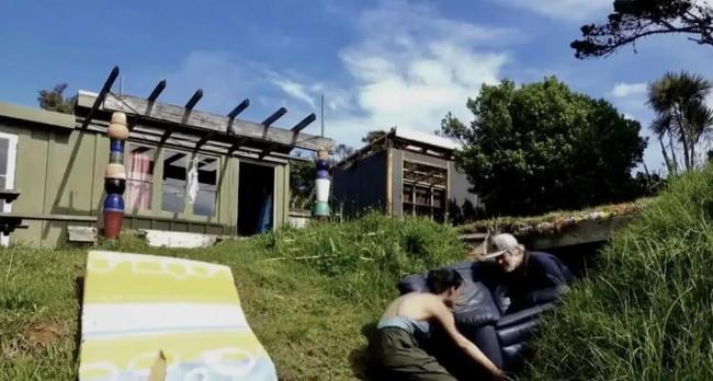 年轻人把年过到海外 逃离与试错