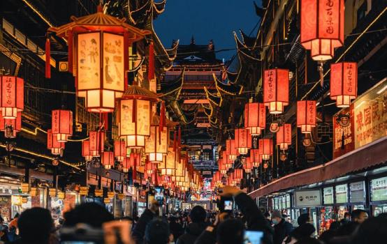 重估一张电影票的价值：一张几十元电影票，撬动数千亿消费价值 电影+文旅新风潮