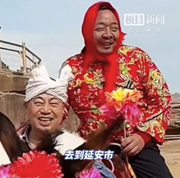 于东来秒变村口大妈逛景区 建议景区矿泉水卖一两元