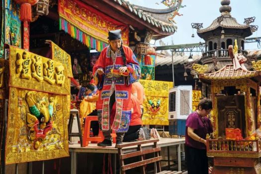 年轻人为何扎堆去福建、潮汕看“游神”？