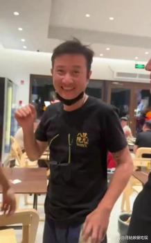 文章面馆1天限号200个 排队只为一碗面