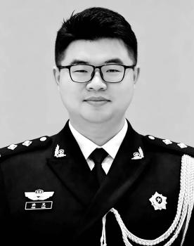 年仅34岁派出所副所长因公牺牲 忠诚敬业的好战友