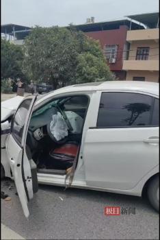通城“白車俠”車禍現(xiàn)場救出被困司機 危急時刻顯身手