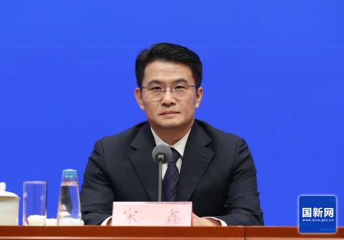 人社部：稳定国企等招录规模 助力青年就业