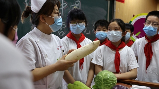 Gesunde Ernährung für chinesische Schüler