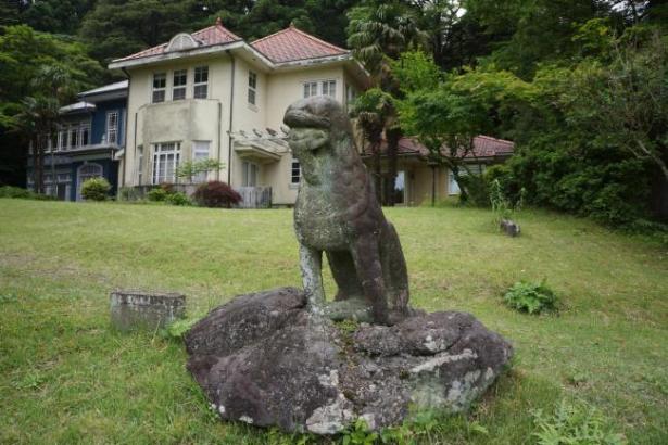 掳日石狮无言泣血，靖国神社百年沉默