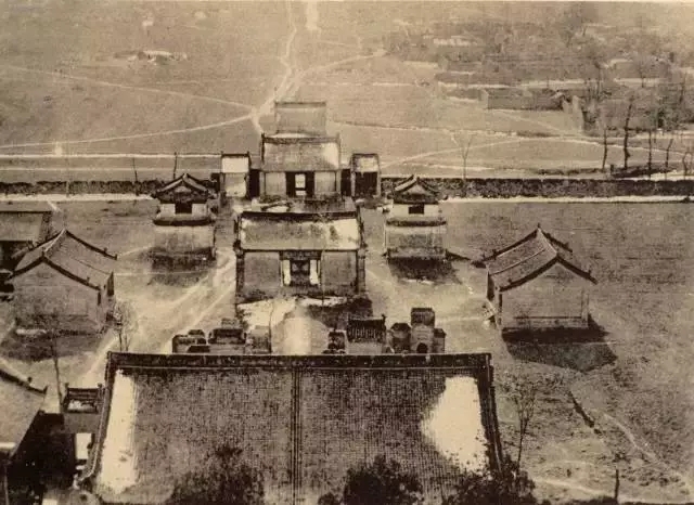100年前西安的慈恩寺大雁塔