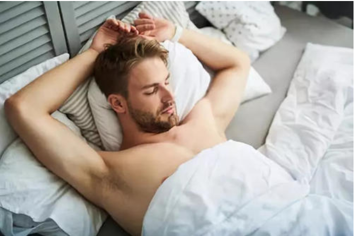 男人如任何更阳刚 裸睡啊