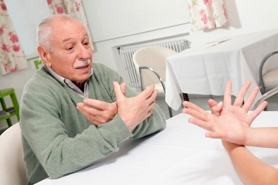 老年癫痫与其他类型癫痫有何不同 老年癫痫应如何防治